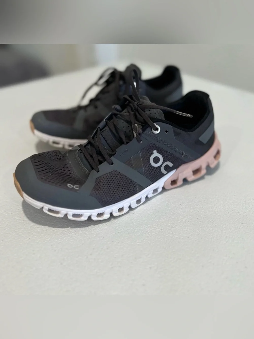 On Running Women's Gray and Pink Sneakers 7.5